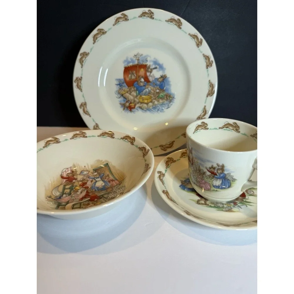 Royal Doulton Bunnykins 4-Piece Child Dinnerware Set Plate Bowl Cup Saucer